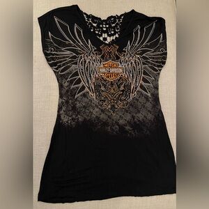Harley-Davidson women's L black V-neck t-shirt bling rhinestone wings lace back